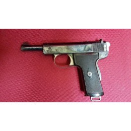 Pistola WEBLEY SCOTT 1909 CAL. 9 BROWNING LONG “MUY RARA”